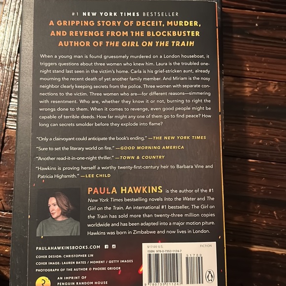 Books - Picture 3 of 3